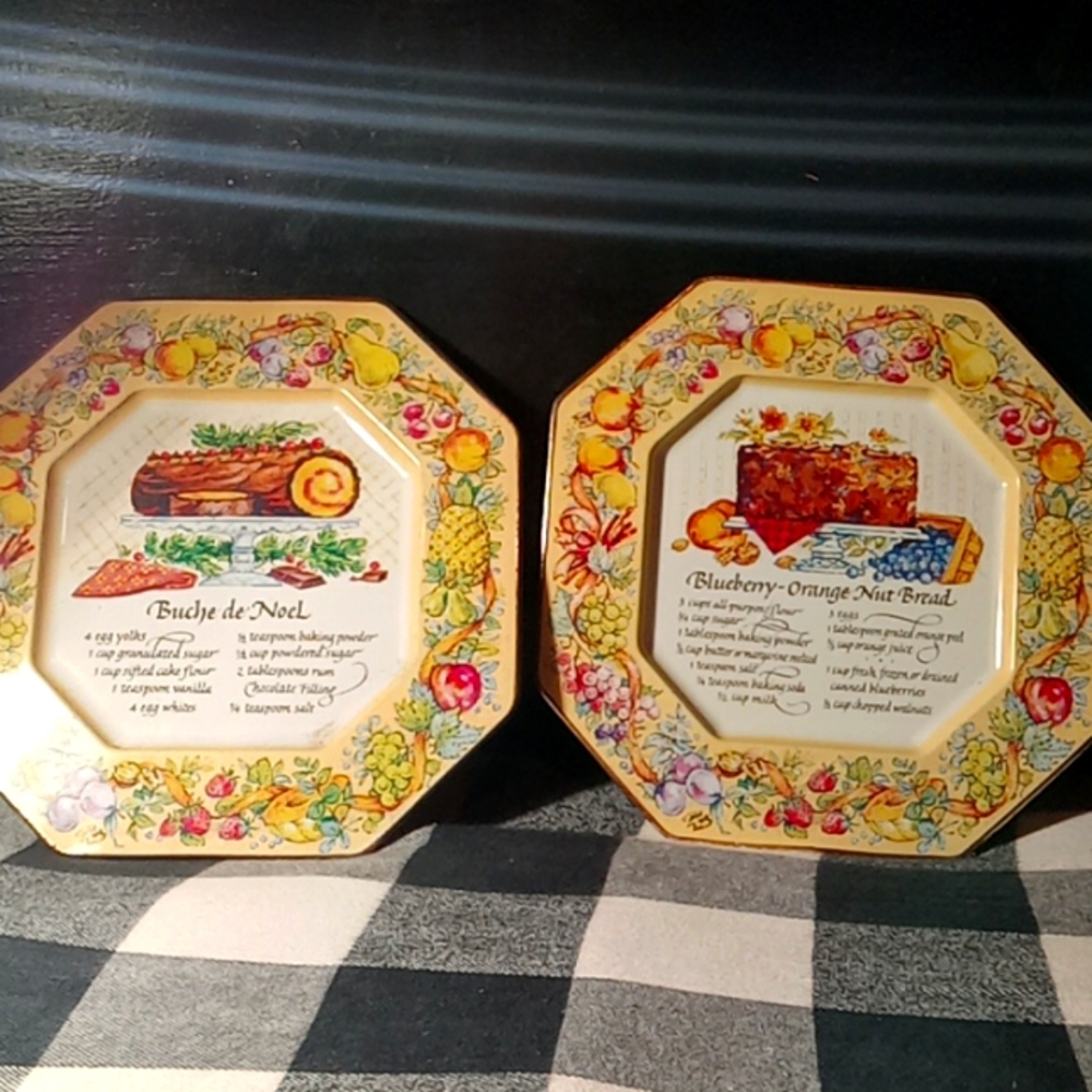 1982 Avon Recipe Tins set of 2